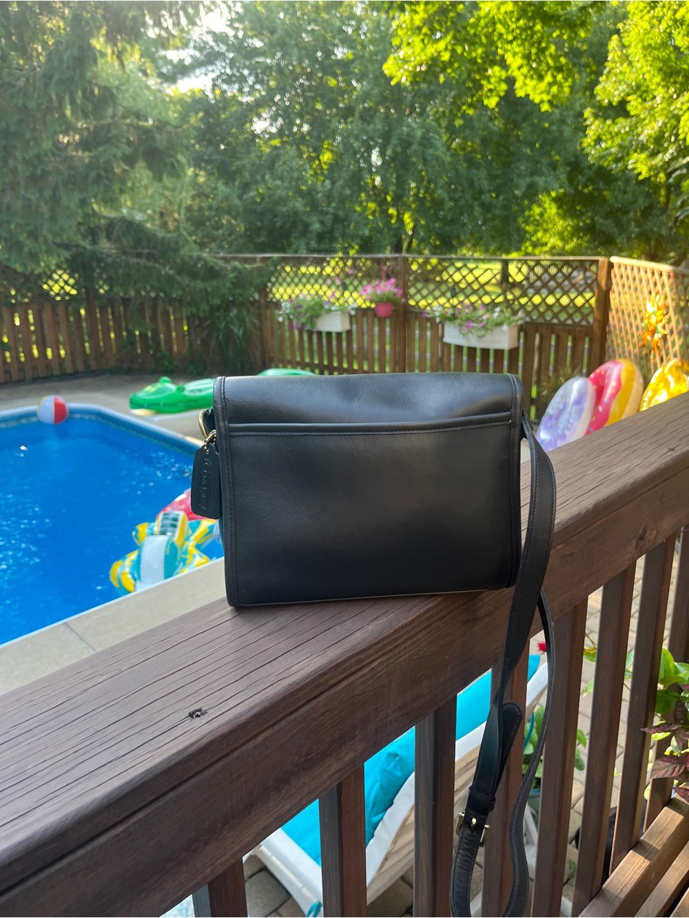 Vintage Coach Black Leather Crossbody with Gold Turn-Lock - Picture 3 of 8